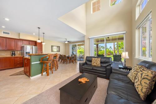 E4 Waikoloa Beach Villas — 4-Star Luxury Hotel in Waikoloa, United States