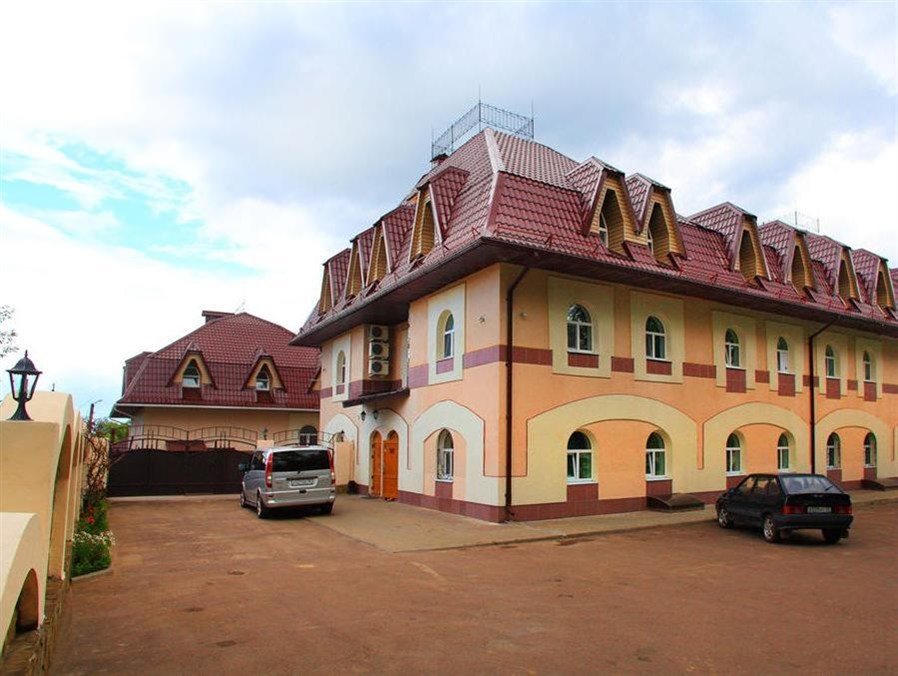 Miloslavsky — hotel in Suponevo