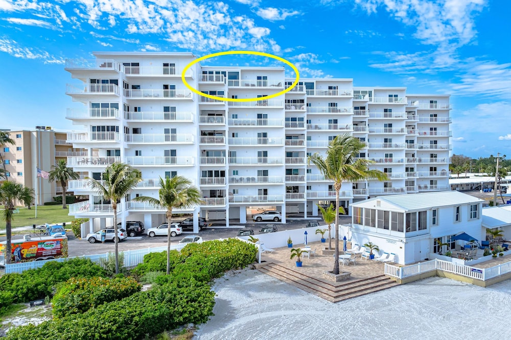 Jamaica Royale Beachfront Tower by Beachside Management - photo 43