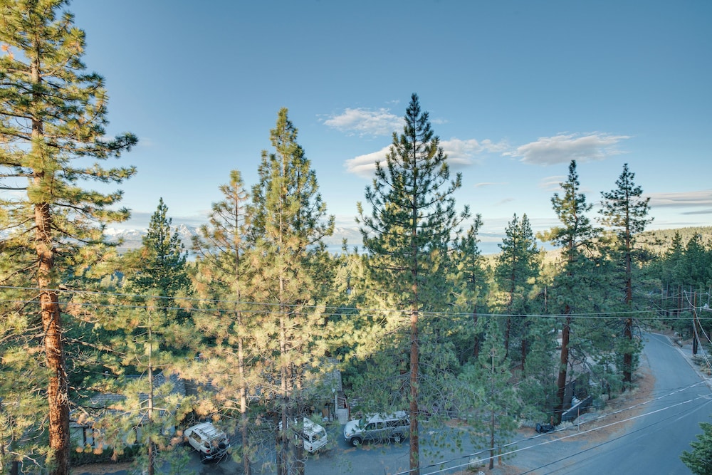 Stateline Mountain Cabin: 3 Mi to Heavenly Resort - photo 17