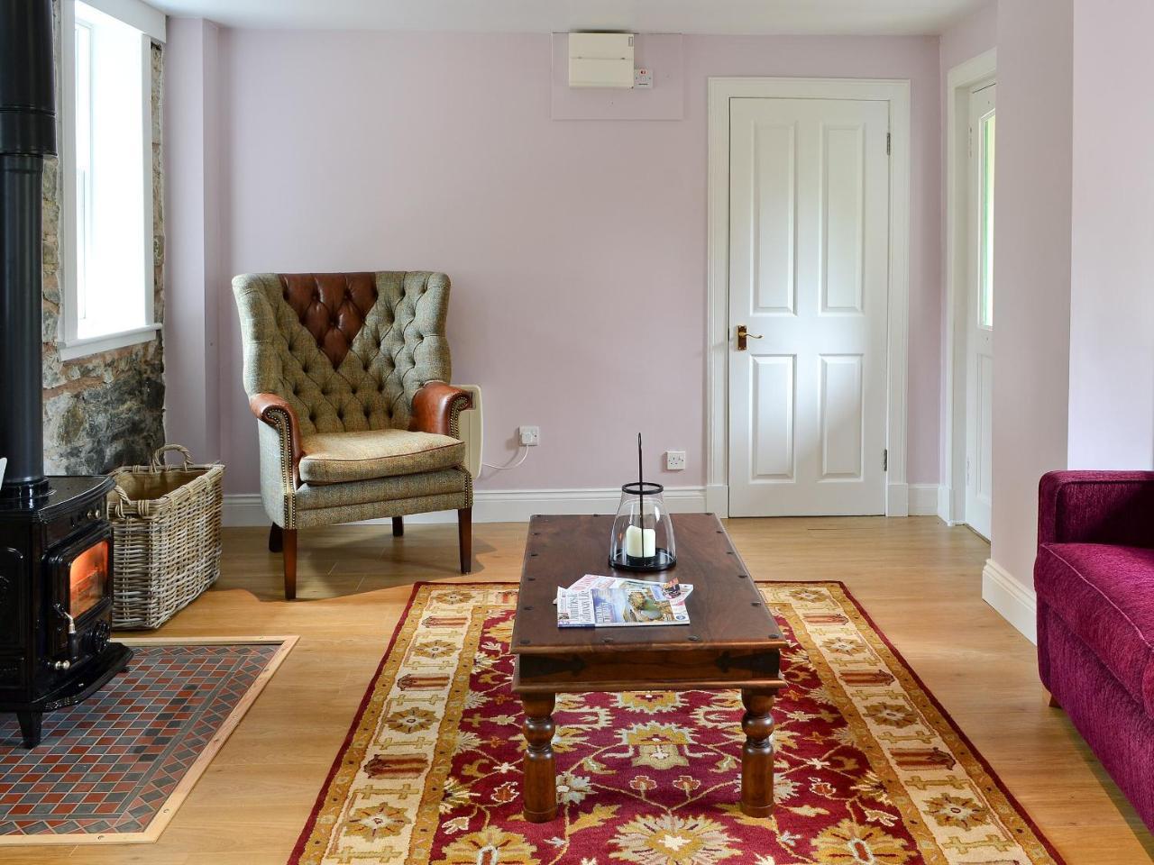 Roseburn Cottage — 4-Star Luxury Hotel in Moffat, United Kingdom