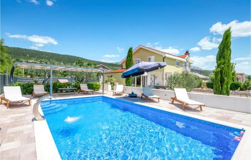 Beautiful Home In Donji Prolozac — 4-Star Luxury Hotel in Donji Prolozac, Croatia