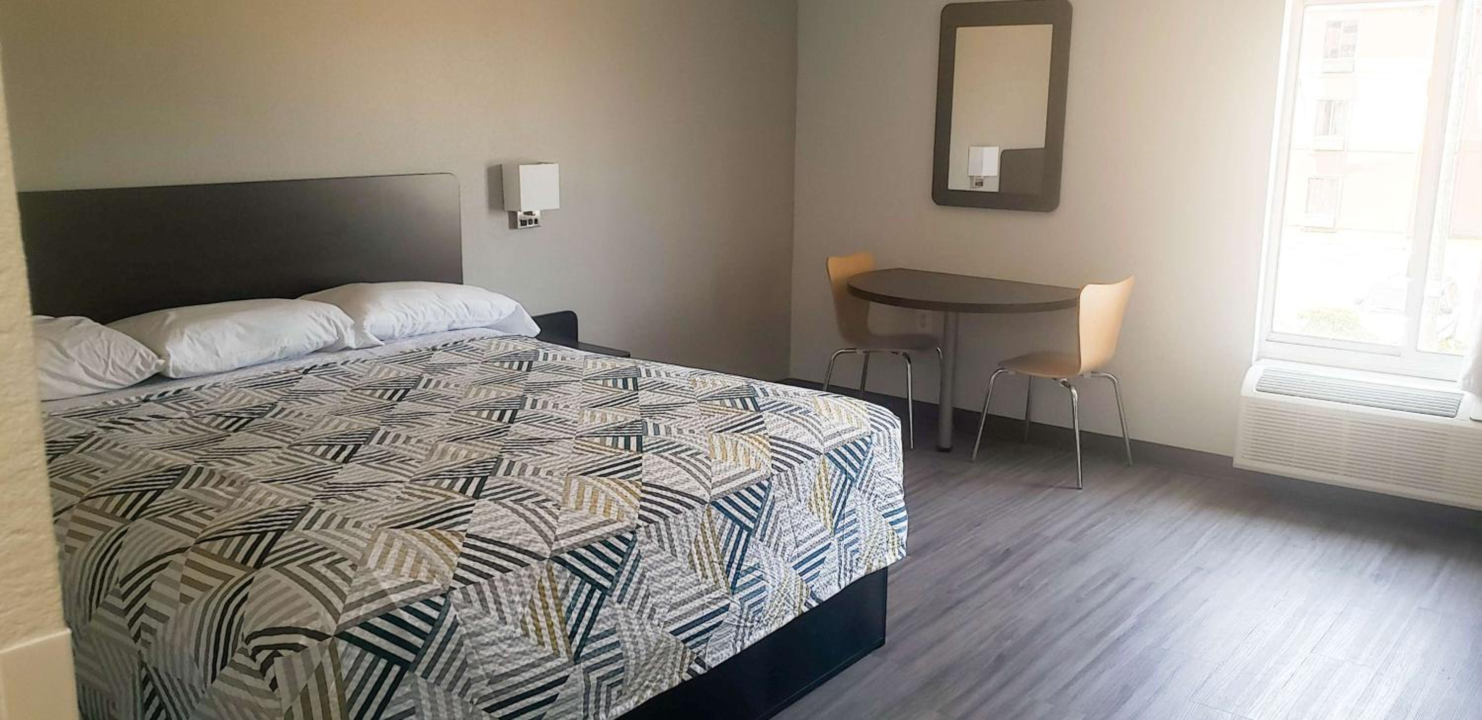 Motel 6 Mobile AL Airport Blvd - photo 14