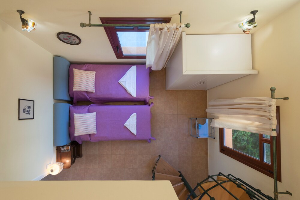 Villa Aphroditi by LeaderStay — 4-Star Luxury Hotel in Gerani, Greece
