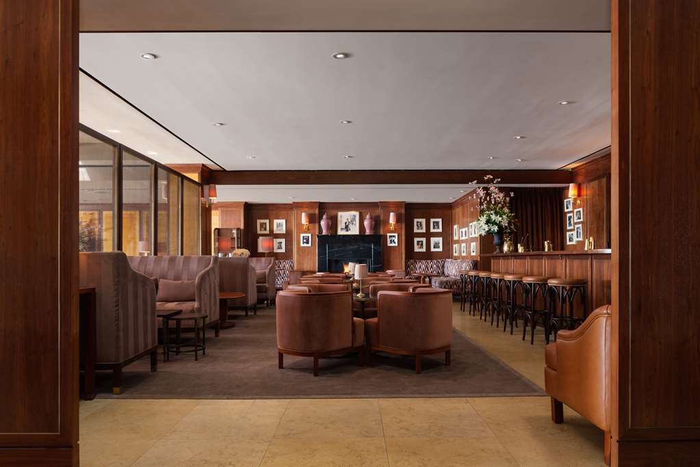 Sunset Tower Hotel - photo 8