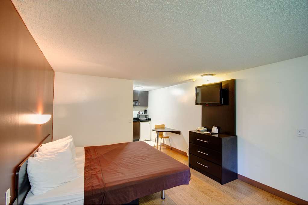 Americas Best Value Inn Heath Newark - photo 13