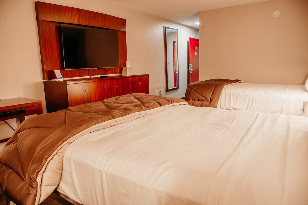Country Garden & Suites - photo 22