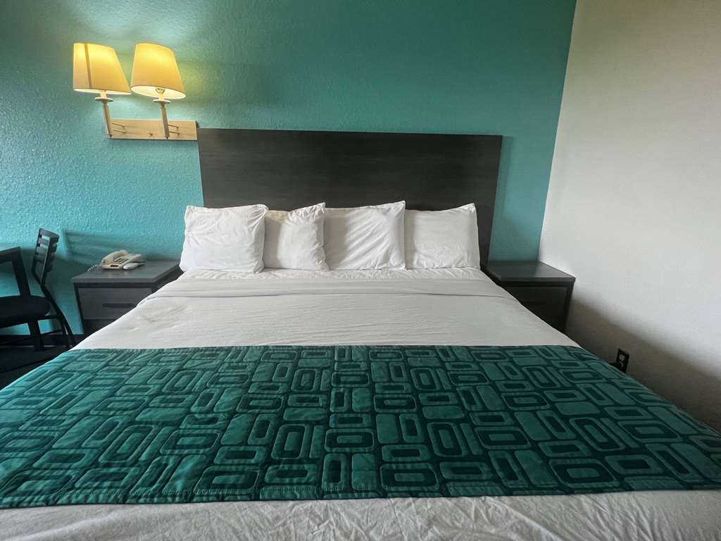 Howard Johnson by Wyndham Galveston - photo 19