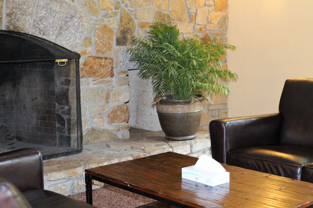 Golden Eagle Lodge Resort - photo 40