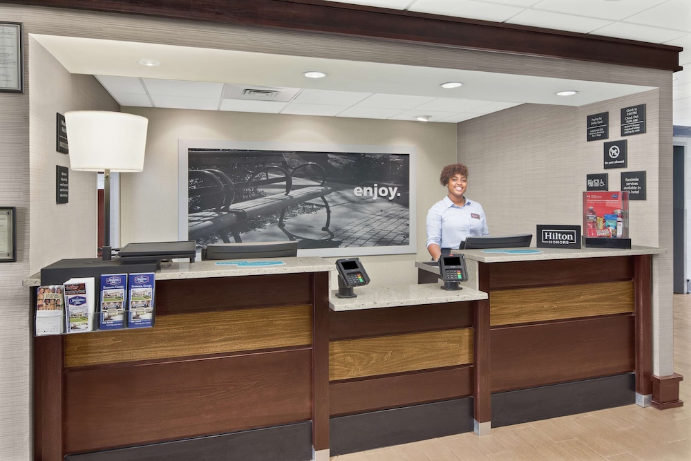 Hampton Inn Atlanta Town Center Kennesaw - photo 5