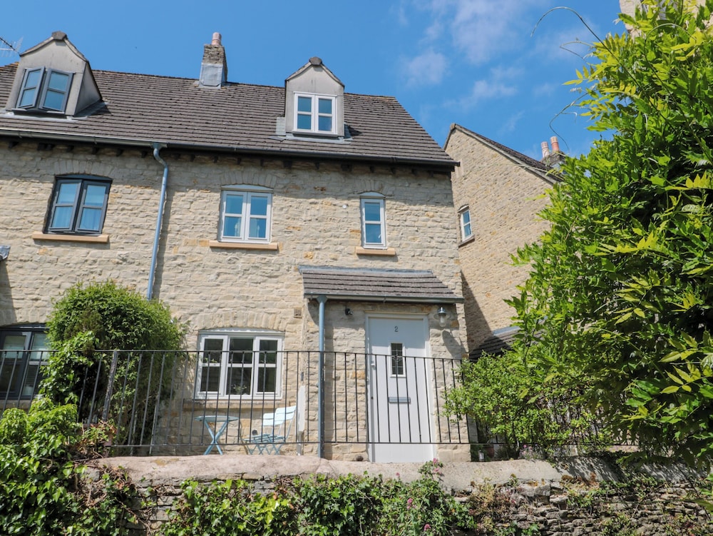 Batemans — Stroud