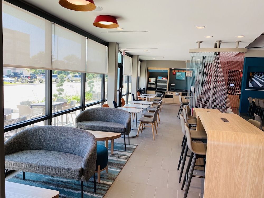 avid hotels Beaumont by IHG - photo 5