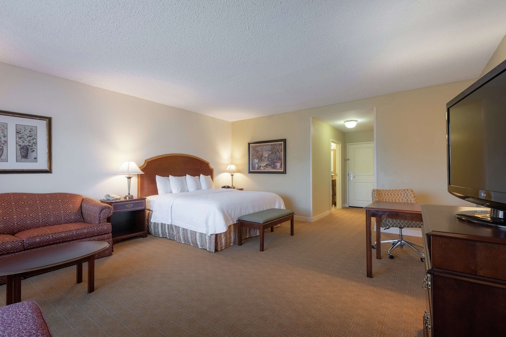 Hampton Inn & Suites Vicksburg - photo 29