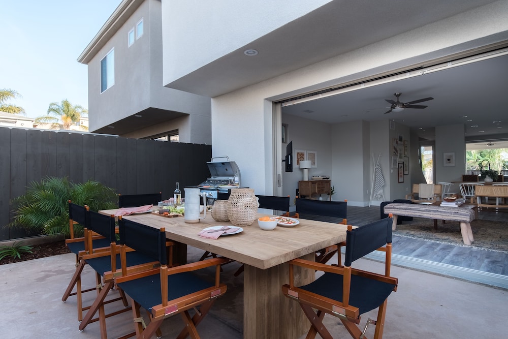 Skyline By Avantstay Modern Beach Retreat w Spacious Patio & Rooftop Views - photo 34