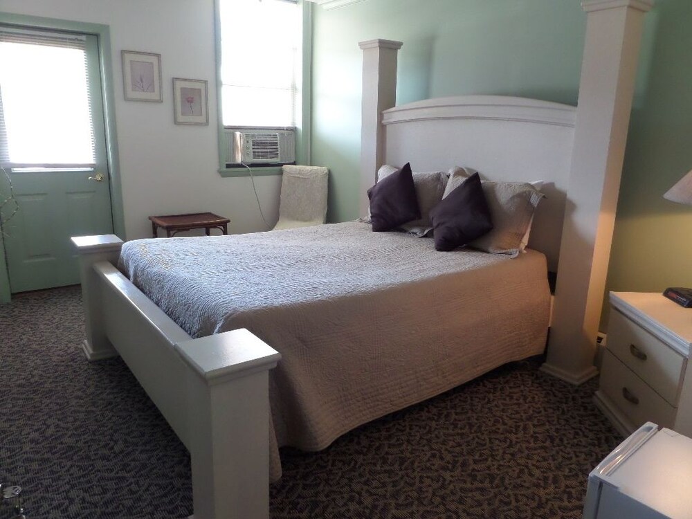 Stone Waters Inn - photo 5