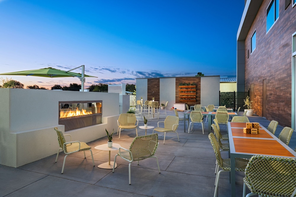 Element Waco — Waco