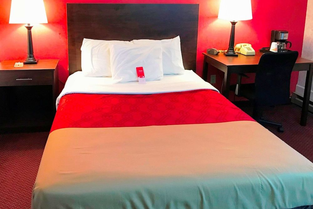 Econo Lodge 1000 Islands - photo 17