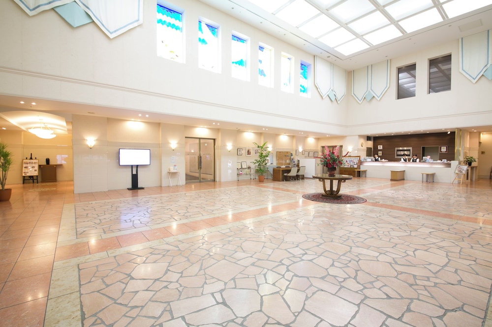 Hotel Green Park Tsu - carbon neutral hotel in Tsu