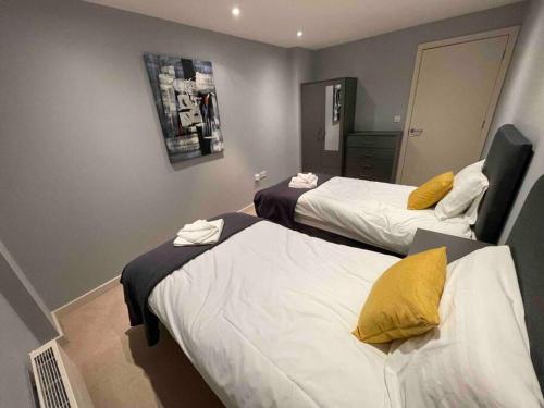 2 Bedroom Flat — 4-Star Luxury Hotel in Bedford, United Kingdom