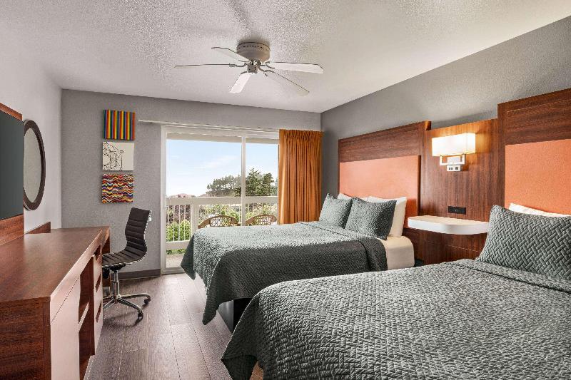 Travelodge by Wyndham Depoe Bay - photo 32