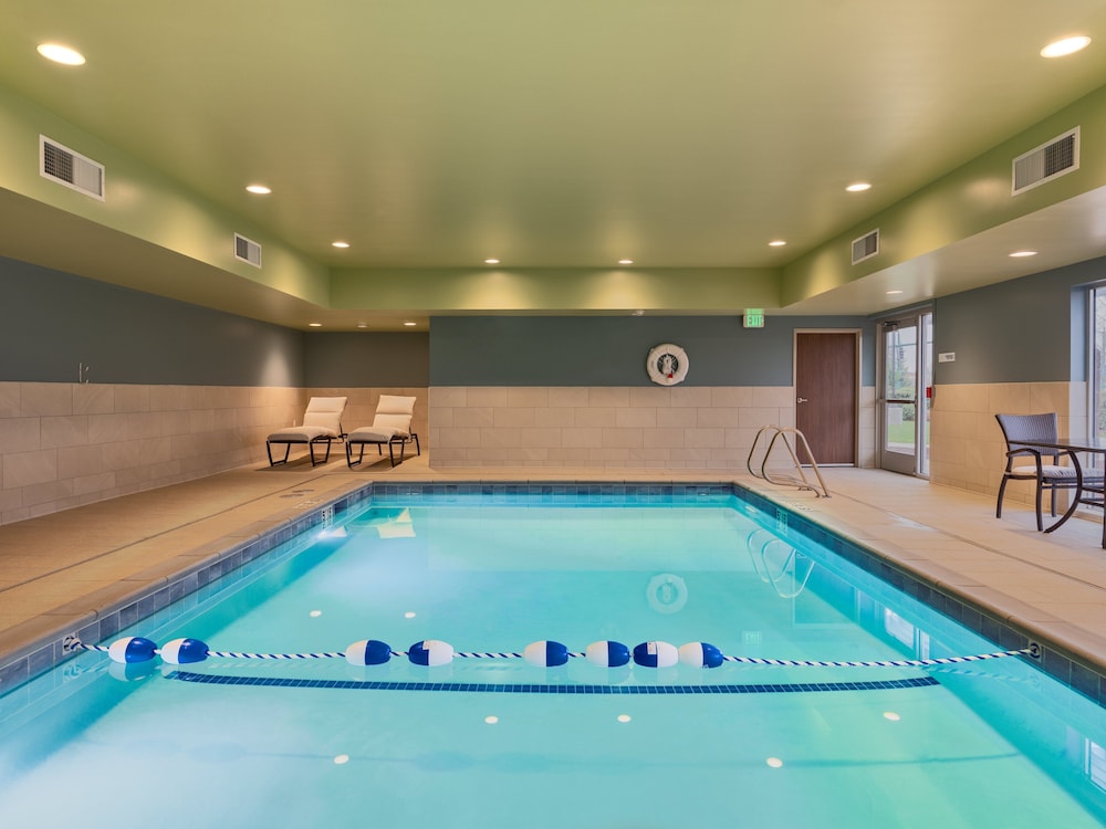 Holiday Inn Express & Suites Salem North Keizer by IHG - photo 11