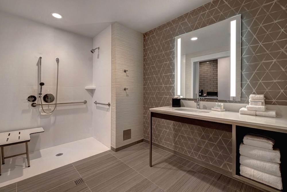 Hilton Garden Inn Temecula CA - photo 35