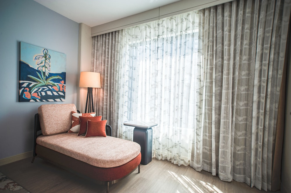 Cambria Hotel Austin Downtown - photo 5