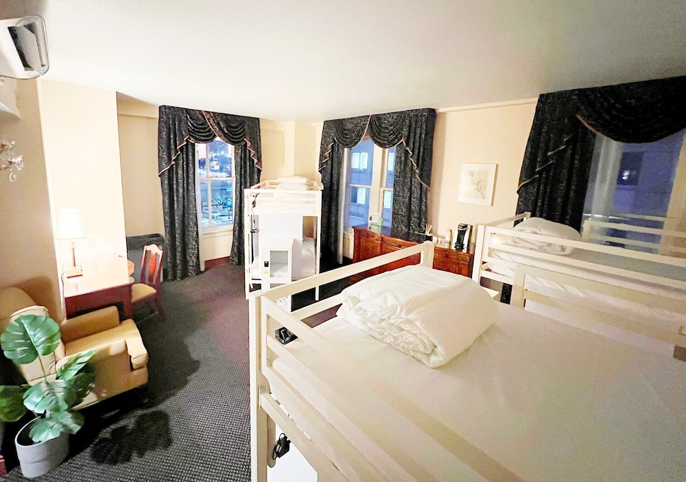Bposhtels Tampa - photo 18