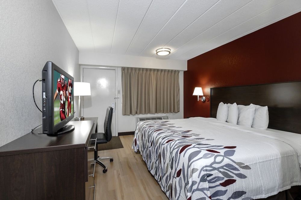 Red Roof Inn Cleveland Medina - photo 12