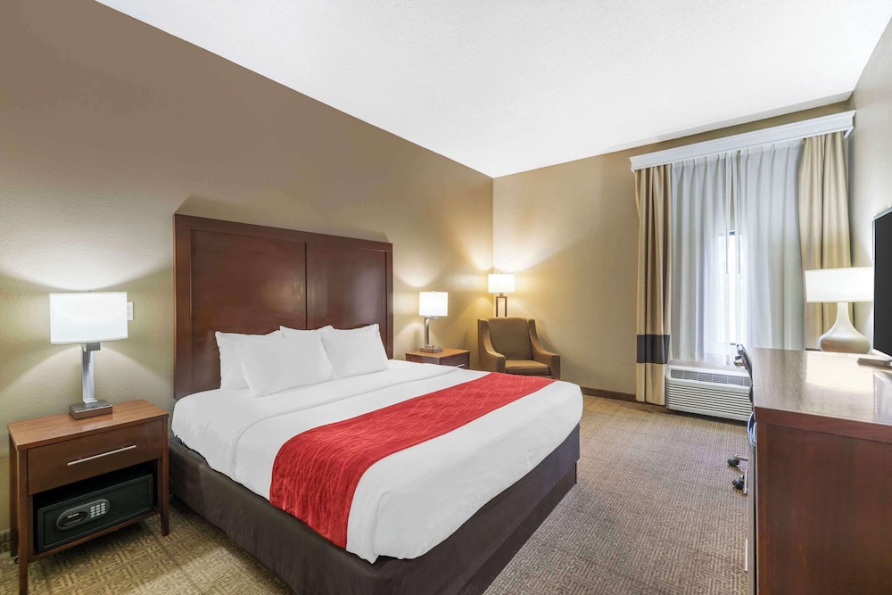 Grain Valley Inn Kansas City - photo 11