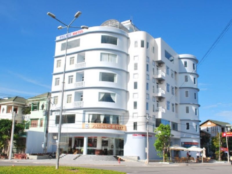Palace Hotel - carbon neutral hotel in Rach Gia