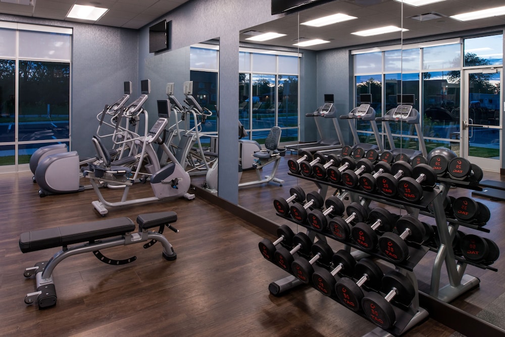 Holiday Inn Hotel & Suites Farmington Hills Detroit NW by IHG - photo 22
