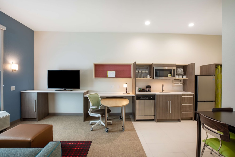 Home2 Suites by Hilton Houston IAH Airport Beltway 8 - photo 14