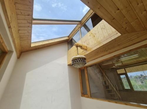 Yew Tree Barn - carbon neutral hotel in Sevenoaks