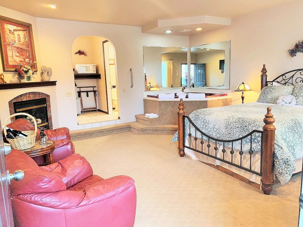 Breakers Boutique Inn - photo 34