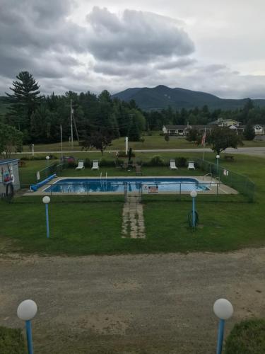 Four Seasons Motor Inn - photo 56
