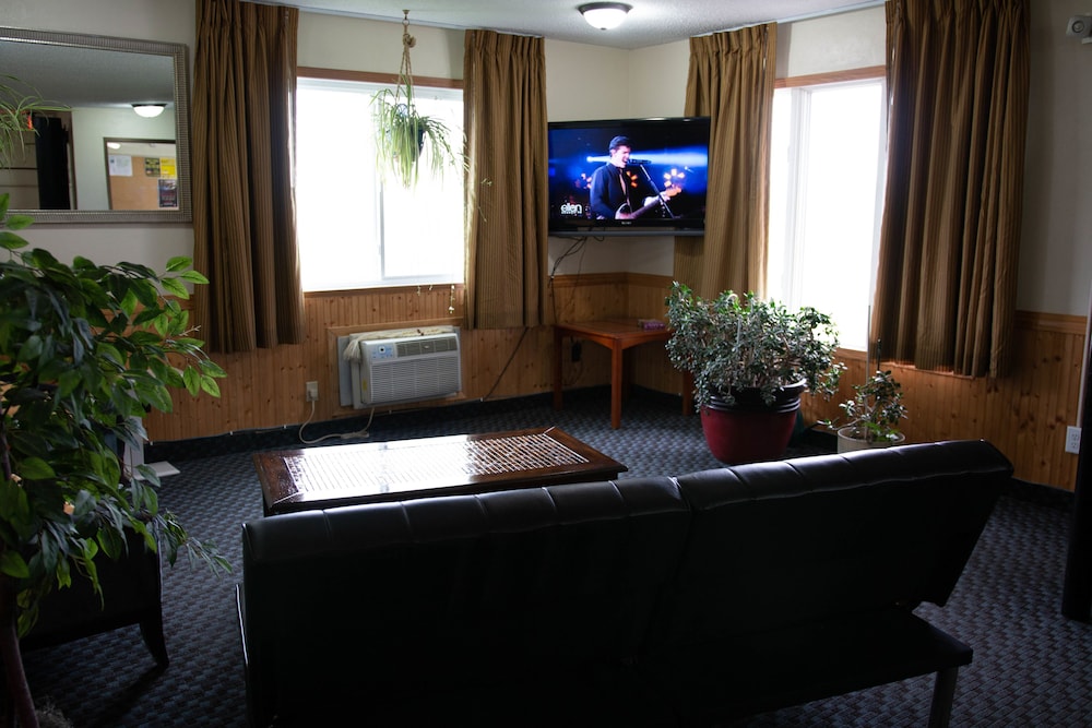 East Grand Inn - photo 5