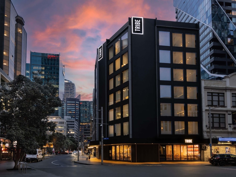 TRIBE Auckland Fort Street — hotel in Auckland