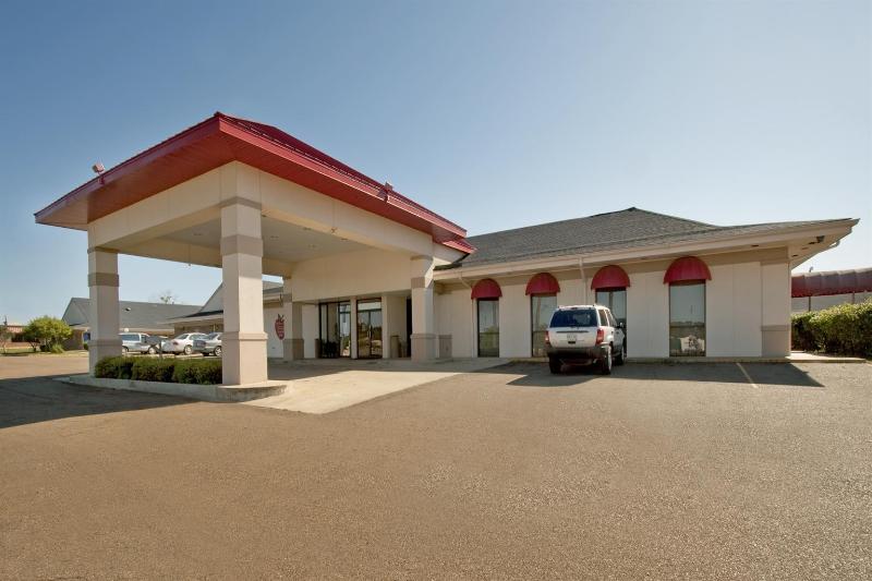 Americas Best Value Inn Forest - photo 4