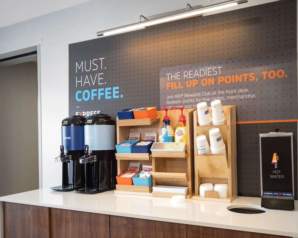 Holiday Inn Express & Suites Indianapolis Northwest by IHG - photo 22