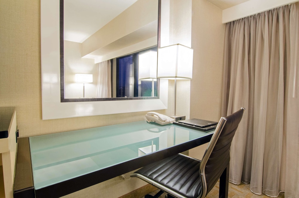 Hilton Los Angeles Airport - photo 25