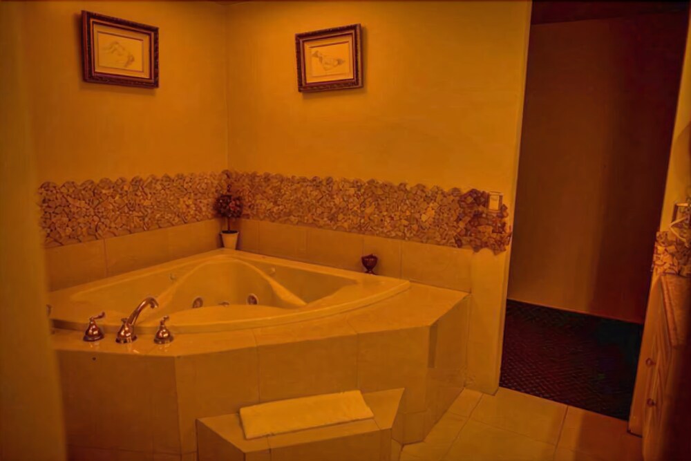 Jetted Tub