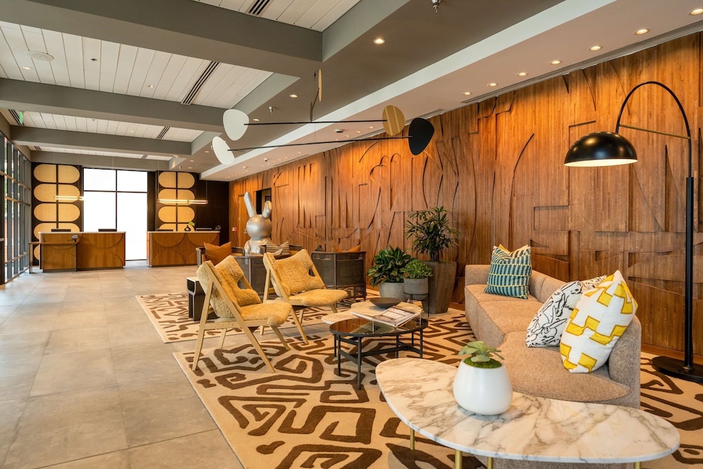 Hilton San Diego Gaslamp Quarter - photo 2