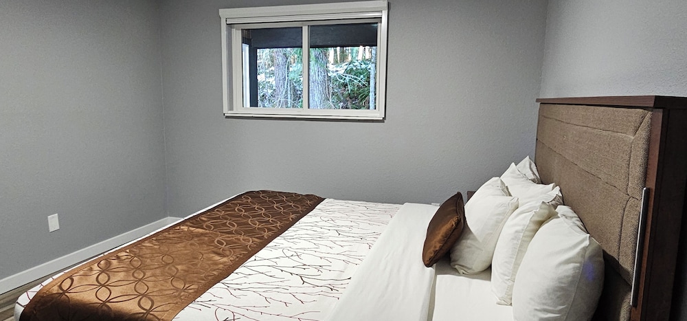 Olympic Suites Inn - photo 7