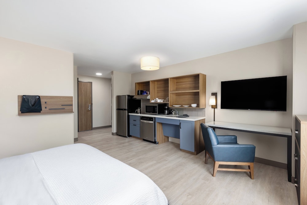 Candlewood Suites Mcpherson by IHG - photo 8