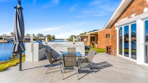 Friendship Key — carbon neutral stay, Forster