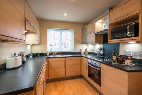 Seaside Cottage The Bay 2 bedrooms patio parking nearby 2 dogs welcome