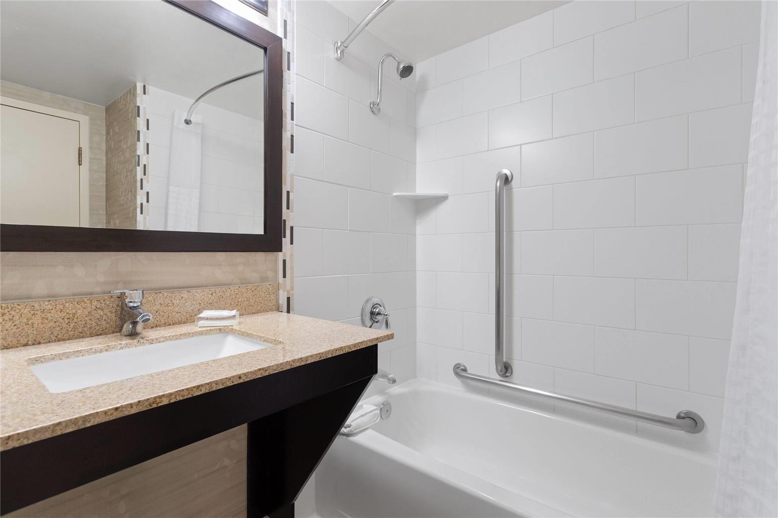 Wyndham Minneapolis South Burnsville - photo 13