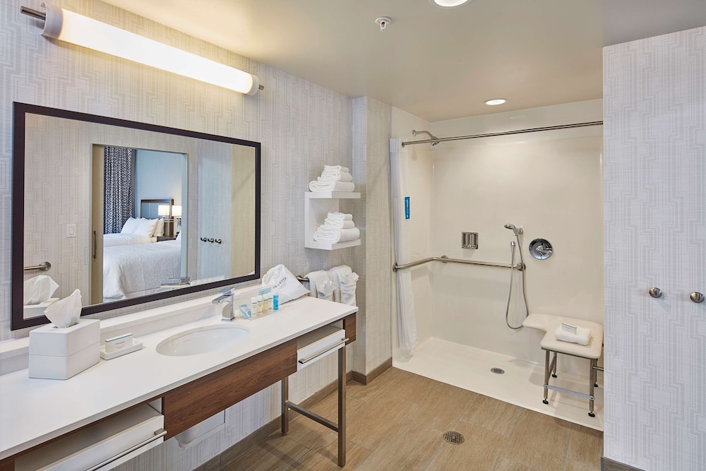Hampton Inn & Suites Sacramento at Csus - photo 40