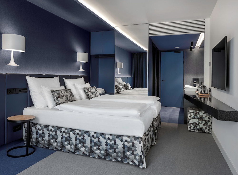 Urban Creme — 5-Star Luxury Hotel in Prague, Czech Republic